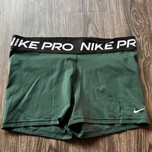 Forest green nike 3in shorts